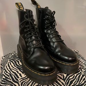 DR. MARTENS Jadon Platform Boots ~ Size 5🚹, 6🚺